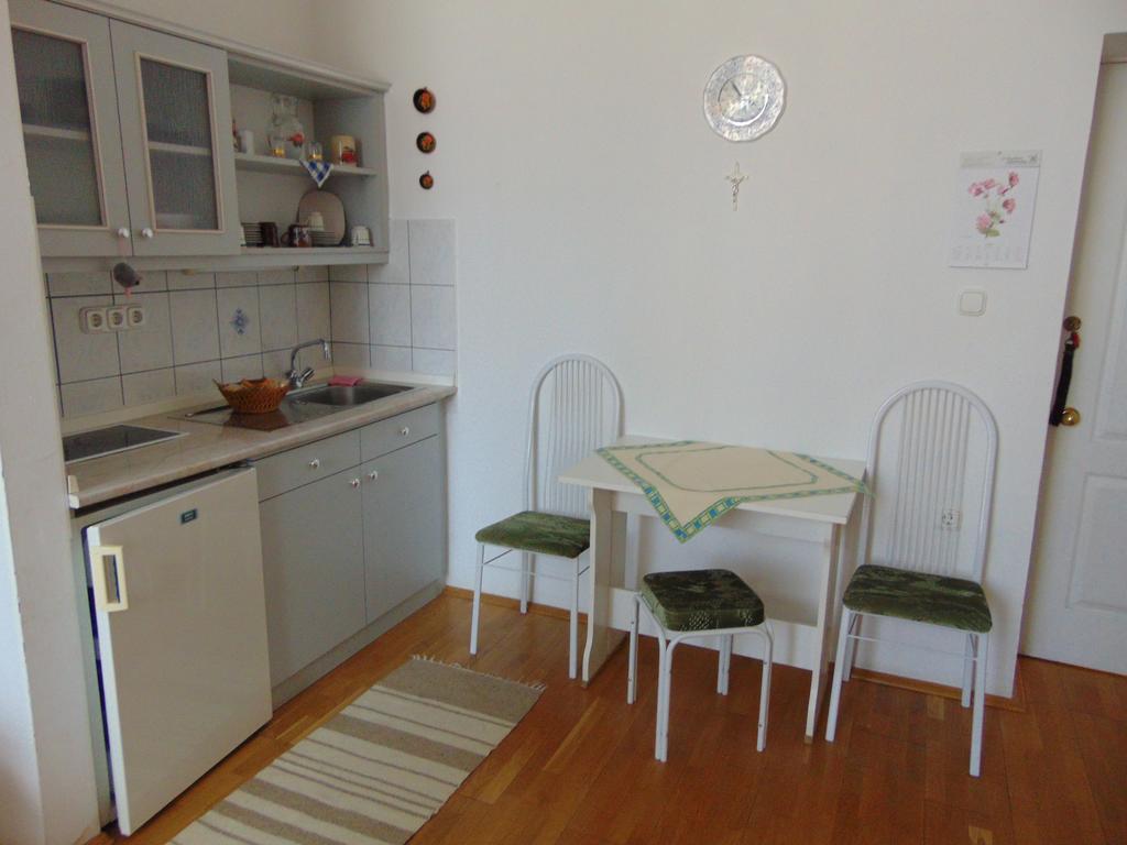 Guest house Eva *