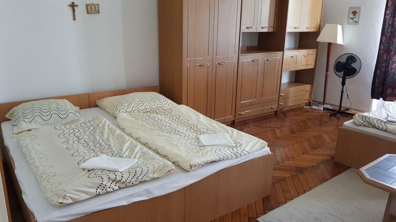 Guest house Eva *